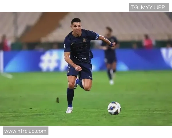 足球球星财富揭秘:究竟他们的收入和奢华生活有多惊人